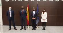El ministro de Seguridad Social y el alcalde de Soria visitando en Madrid el centro de datos 