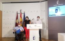 La viceconsejera de Cultura y Deportes, Ana Muñoz y el presidente de CLM Inclusiva 