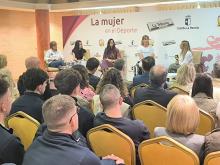 “Las mujeres tenemos que demostrar el doble para que se nos reconozca la mitad”, así comenzaba la charla ‘La mujer en el deporte’