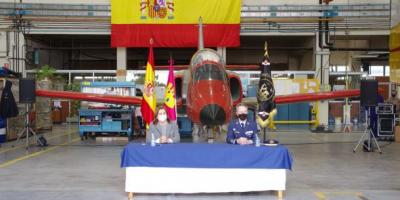 Consejera de Educación, Cultura y Deportes en el acto de cesión de un avión Falcon del Ejército del Aire al CIFP