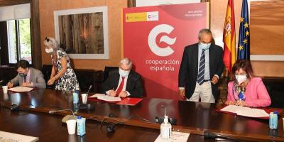 Firma de convenio entre Aecid, Grupo Social ONCE y Cermi