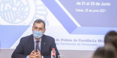 El delegado del Gobierno en la Comunidad Autónoma, Francisco Tierraseca, resalta que la región dispondrá de 6,3 millones de euros para el desarrollo del Pacto de Estado contra la Violencia de Género