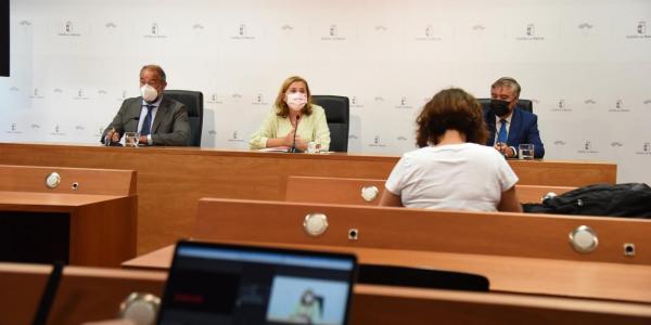 La consejera de Educación, Cultura y Deportes, Rosa Ana Rodríguez