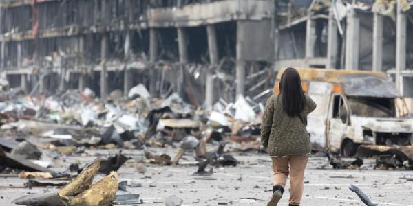 Mujeres y niñas ucranianas denuncian violaciones como “arma de guerra”