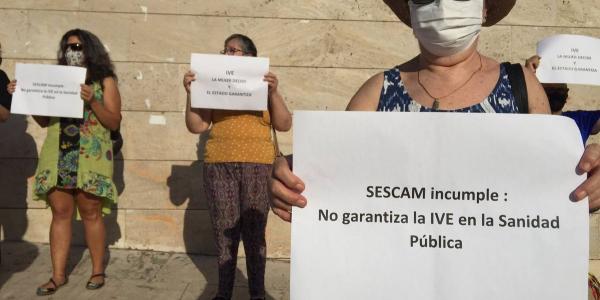 Castilla-La Mancha defiende “concertar” la práctica de abortos para prestar el servicio “con calidad e intimidad”