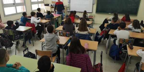 Alumnado de un pueblo de Toledo corre contra el acoso escolar: “Hay que fomentar un lenguaje más amable”