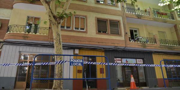 Denuncian que la aseguradora ha dejado sin cobertura a la comunidad de vecinos de Avenida Rey Santo 17 tras el hundimiento del forjado